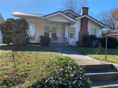 805 Dixon Ave, Asheboro, NC 27203 - photo 2