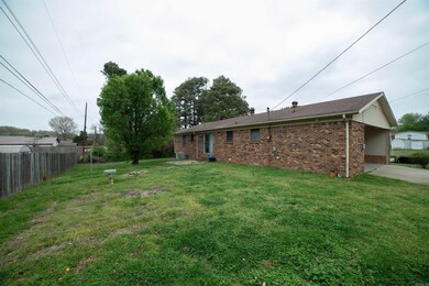 300 Center Valley Dr, Paragould, AR 72450 - photo 3