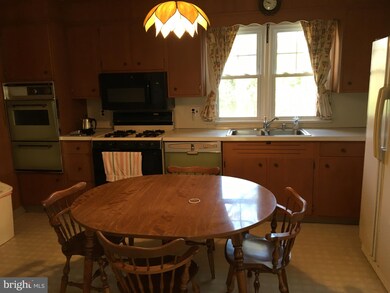 90 Pickford Ave, Ewing, NJ 08618 - photo 7