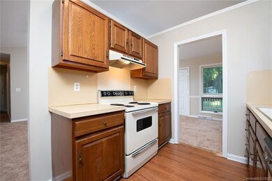 152 Sparrow Rd unit 75, Statesville, NC 28625 - photo 6