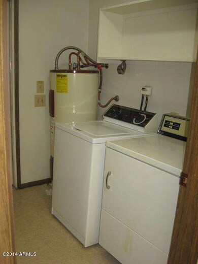 10456 W Palmeras Dr unit 390, Sun City, AZ 85373 - photo 7