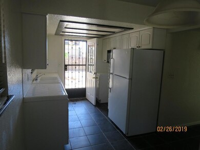 2418 Pittsburg A B Ave, El Paso, TX 79930 - photo 2