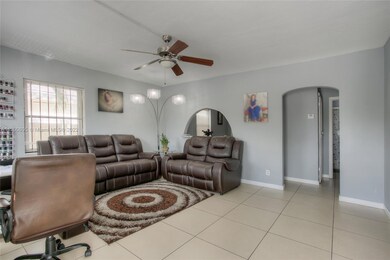 Living room 83 E 13 St