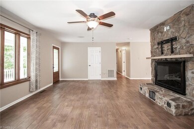 232 Farmwood Dr, Statesville, NC 28625 - photo 4