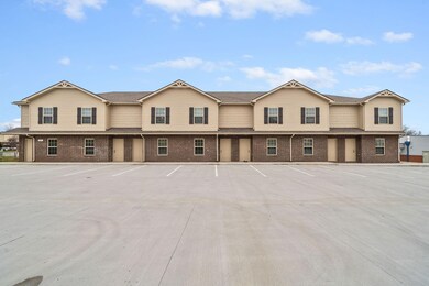 931 Professional Park Dr unit 1B, Clarksville, TN 37040 - photo 2