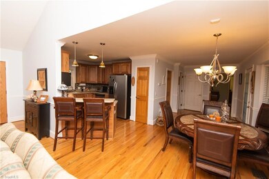 2236 Old Highway 60, Purlear, NC 28665 - photo 5