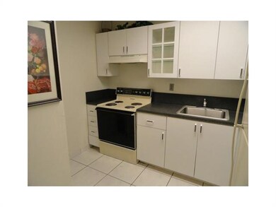 6070 W 18th Ave unit 302, Hialeah, FL 33012 - photo 6