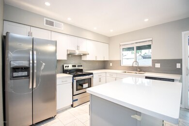 18421 N 31st Dr, Phoenix, AZ 85053 - photo 7