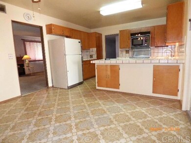 954 Myra Ave, Chula Vista, CA 91911 - photo 4