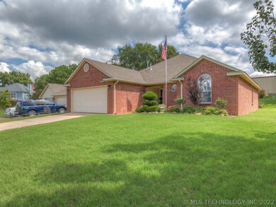 13273 S Oak Place, Glenpool, OK 74033 - photo 3
