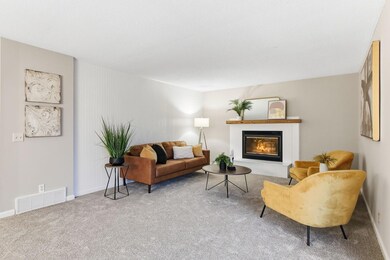 144 Avignon Ct unit 13, Woodbury, MN 55125 - photo 3