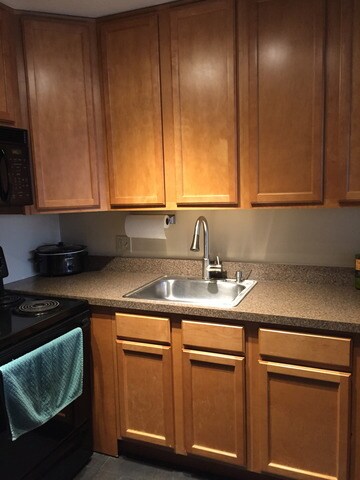 5807 Oakwood Dr unit F, Lisle, IL 60532 - photo 7