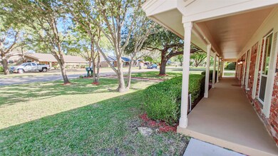 105 Oak Valley Dr, Colleyville, TX 76034 - photo 2