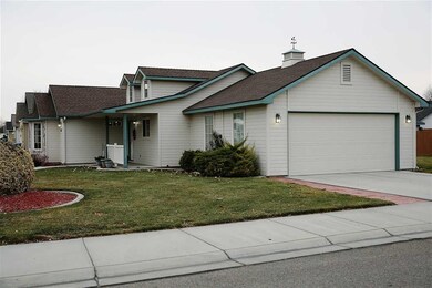 547 S Valley Dr, Nampa, ID 83686 - photo 3