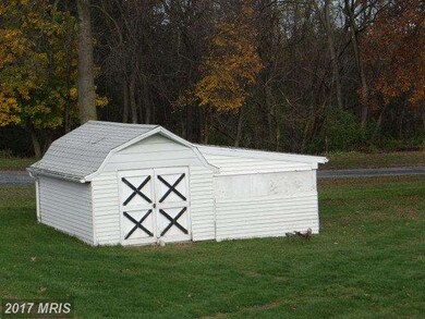 3885 Warm Spring Rd, Chambersburg, PA 17202 - photo 7