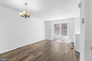 8048 Pennington Dr, Laurel, MD 20724 - photo 7