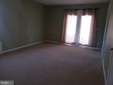 110 W Scanlon St, Culpeper, VA 22701 - photo 4