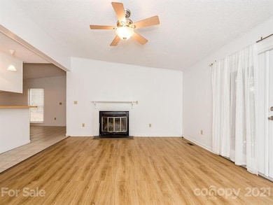 4 Sugarloaf Ln, Hendersonville, NC 28792 - photo 7