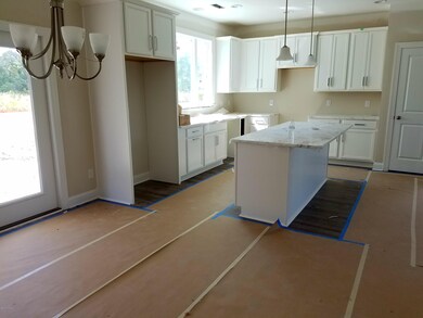 Dining/Kitchen