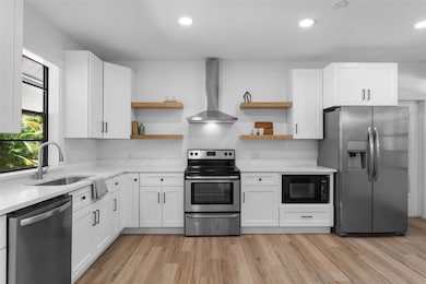 214 E 18th St, Sanford, FL 32771 - photo 3