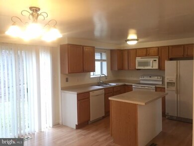 14402 Pebble Hill Ln, North Potomac, MD 20878 - photo 6