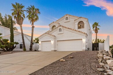 1-web-or-mls-3640 W Sadler Pl - MLS Imag