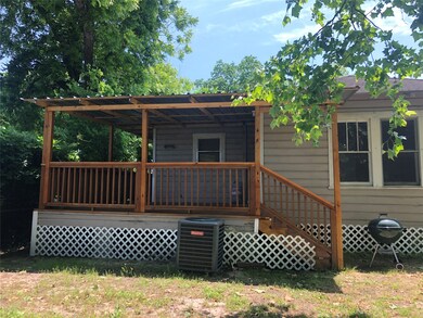 4121 Linder St, Houston, TX 77026 - photo 2