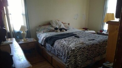 318 Longfellow St, Vandergrift, PA 15690 - photo 4