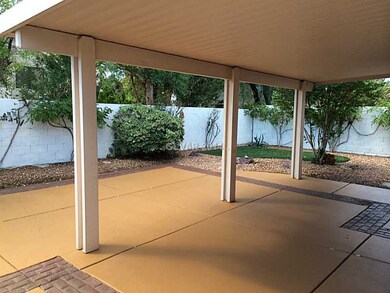 Patio/Deck. Excellent Aluminum Cover over Beautifu