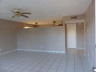5727 W Holly St unit 7, Phoenix, AZ 85035 - photo 3