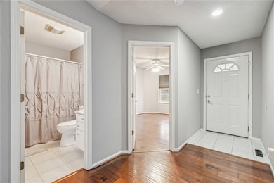 3660 Deer Valley Dr unit B, Marion, IA 52302 - photo 2