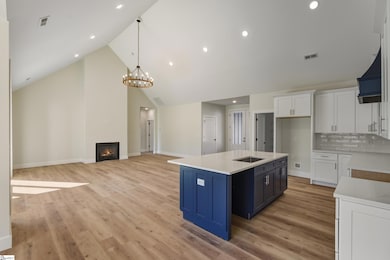 198 Valley Rd, Travelers Rest, SC 29690 - photo 4