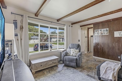 1577 Omar Dr, Columbus, OH 43207 - photo 4