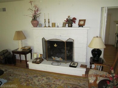 4462 Sawyer Rd, Sawyer, MI 49125 - photo 2