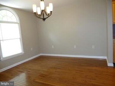 319 Center St, Manahawkin, NJ 08050 - photo 5