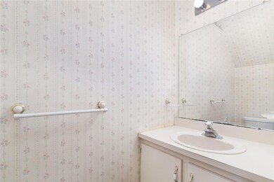 24 Walnut St, Jersey City, NJ 07305 - photo 7