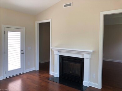 3404 Amber Meadows Rd unit 35 AM, High Point, NC 27265 - photo 7