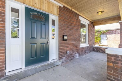 877 Carpenter St, Columbus, OH 43206 - photo 3