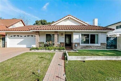 Amazing curb appeal to the front and a spacious ba