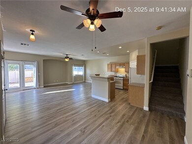 3413 Robust Robin Place unit 3, North Las Vegas, NV 89084 - photo 2