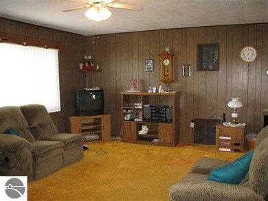 220 W Michigan Ave, Au Gres, MI 48703 - photo 6