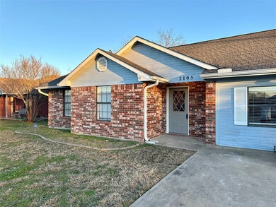 2105 Melody Cir, Kaufman, TX 75142 - photo 2