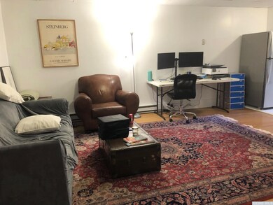 437 Warren St unit 2L, Hudson, NY 12534 - photo 4