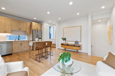 2214 Broadway E unit B, Seattle, WA 98102 - photo 4