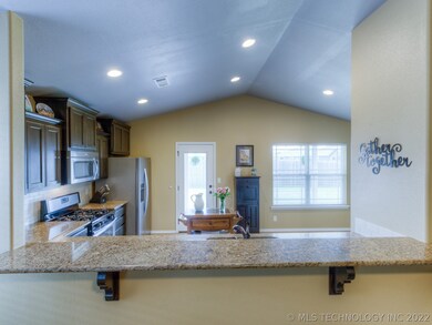 9045 S 254th East Ave, Broken Arrow, OK 74014 - photo 7