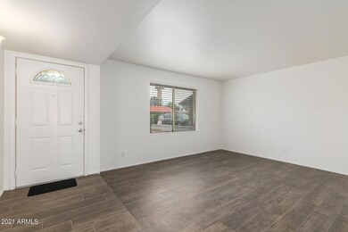 29 E Hoover Ave, Mesa, AZ 85210 - photo 3