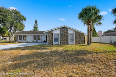 7026 Whitethorn Ct, Port Richey, FL 34668 - photo 3