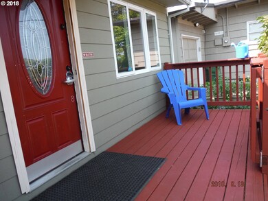 710 E 8th St, Newberg, OR 97132 - photo 3