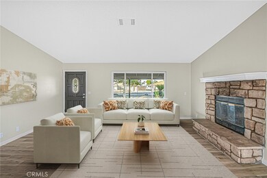 16395 Allthorn St, Hesperia, CA 92345 - photo 5