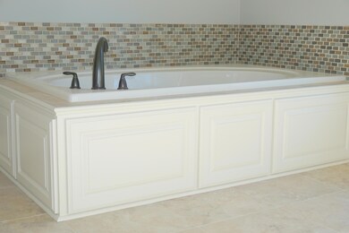 Master Bath Tub